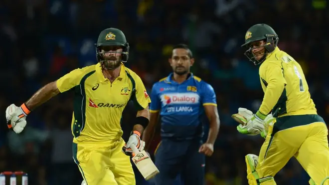 ග්ලෙන් මැස්ක්වෙල් නොදැවී ලකුණු 145 ක් රැස් කළේය