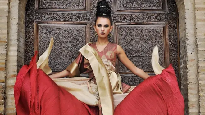 Saida Amir collection