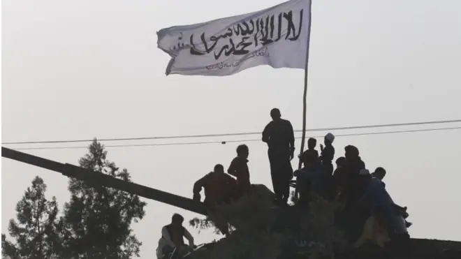 استولت قوات طالبان على كميات هائلة والاسلحة والأعتدة العسكرية التي تركتها القوات الأمريكية والأفعانية