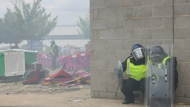 Velika Britanija: Sedam dana nasilja i nereda