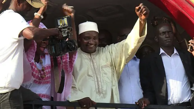 Le président russe Vladimir Poutine a félicité le président élu gambien après sa victoire à la présidentielle du 1er décembre.