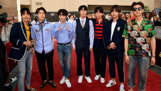 ၂၀၁၈ Billboard Music ဆုပေးပွဲ တက်ရောက်လာတဲ့ BTS အဖွဲ့ဝင်များ