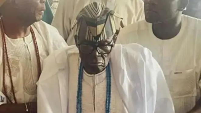Oba Owolabi Olakulehin