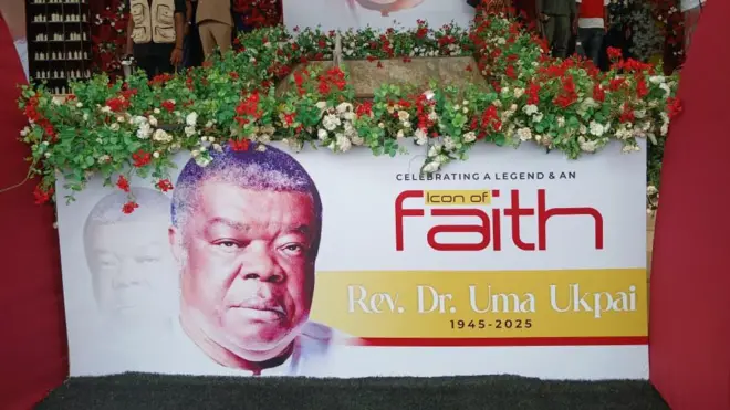 Foto akwamozu ụkọchukwu Uma Ukpai dịka mgbe gọọmenti Abia na-akwanyere ha ugwu ikpeazụ.