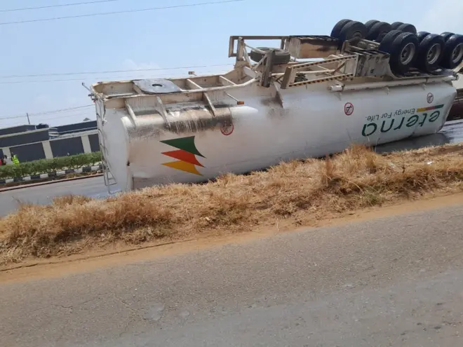 Aworan tanka to ṣubu