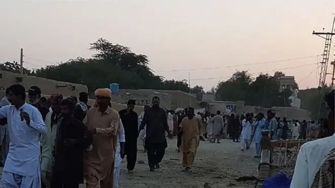 په پام کې وه شیعه مسلمانان نن په دغه زیارت کې مذهبي مجلس وکړي، خو له هغه مخکې چاودنه وشوه.