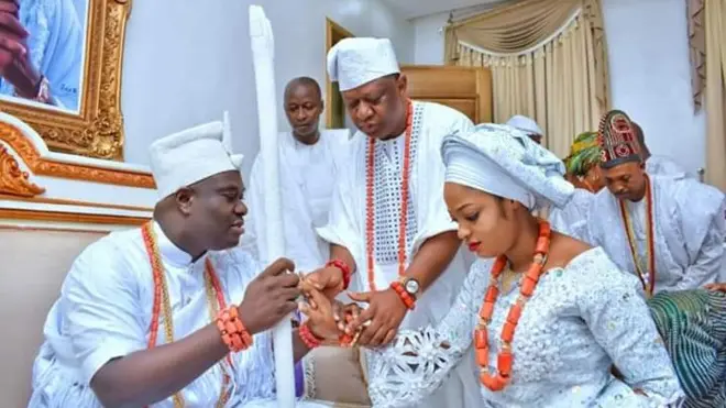 Di couple don do traditional rites