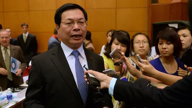 Ông Vũ Huy Hoàng trong một dịp trả lời báo chí năm 2015
