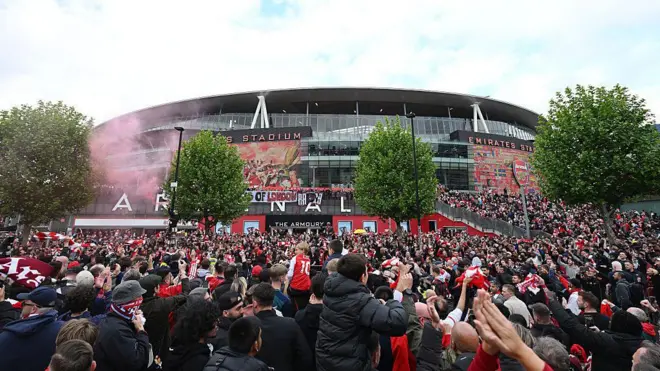 Deeggartoota Arsenaal Istaadiyeemii Emirteetis cinaatti
