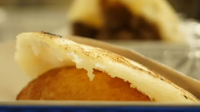 Una institucion: la arepa venezolana.