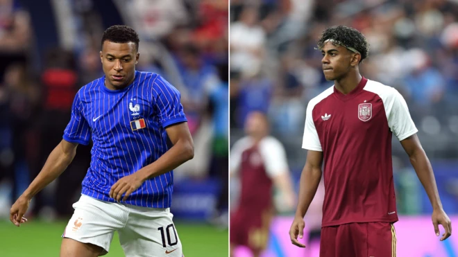 Mbappe e Yamal em campo para semifinal Espanha x França na Copa