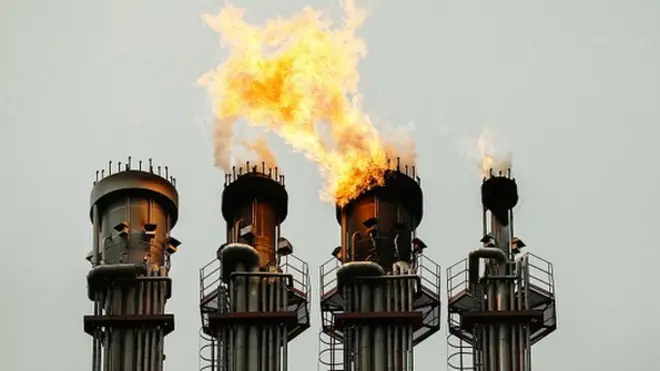 تیل صاف کرنے کا کارخانہ