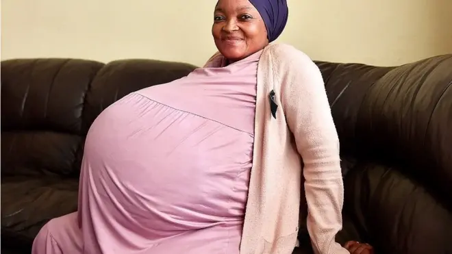 Історія про жінку, що народила 10 дітей, виявилася фейком. Жінка навіть не була вагітною