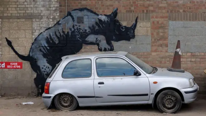 Граффити с носорогом