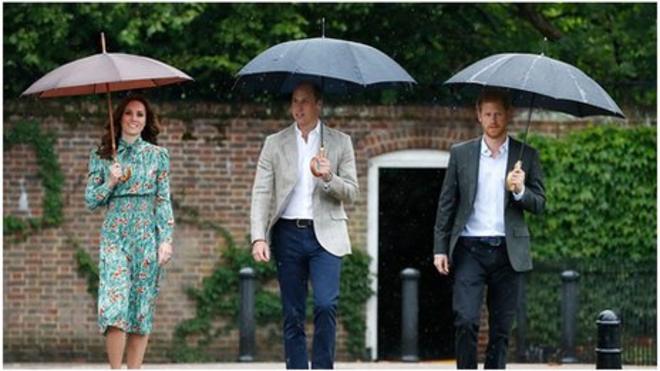 Princes with Duchess of Cambridge