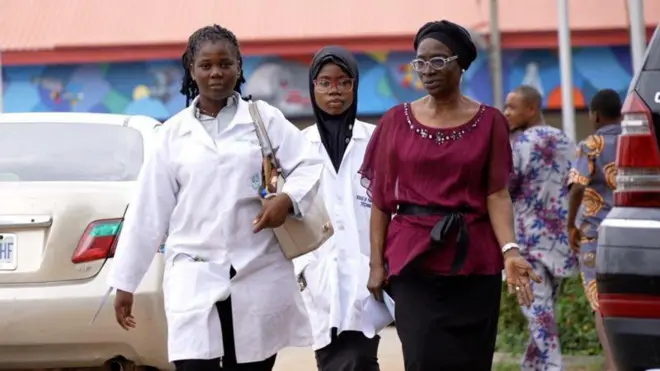 Why health sector dey suffer shortage of doctors and nurses