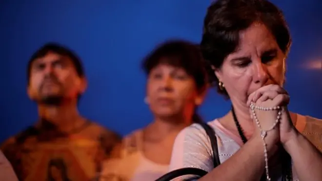 Cerimônias em homenagem às vítimas são uma das ferramentas mais eficazes para o enfrentamento do luto após tragédias