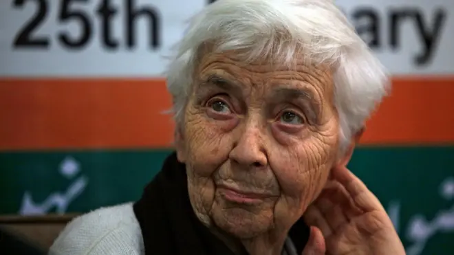 ڈاکٹر روتھ فاؤ نے اپنی ساری عمر پاکستان میں کوڑھ جیسے موذی مرض کے مریضوں کی بحالی میں لگا دی۔