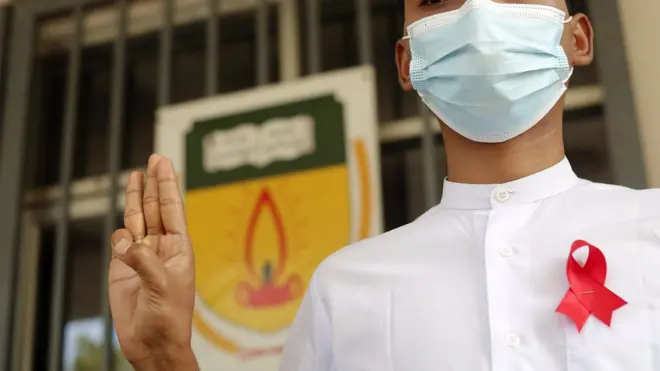 မိုးခါးရေ မသောက်ကြသူများ