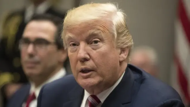 डोनल्ड ट्रंप