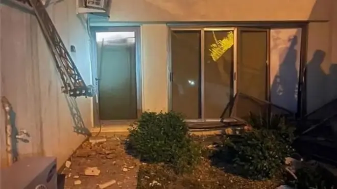 Kazımi'nin evi saldırıda zarar gördü