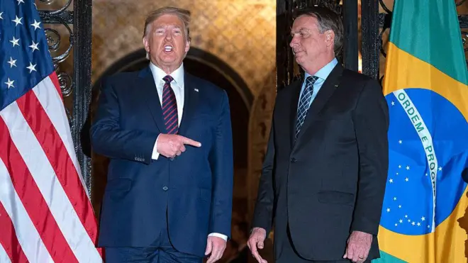 Donald Trump e Jair Bolsonaro durante um jantar em Mar-a-Lago, Palm Beach, Flórida, em 7 de março de 2020