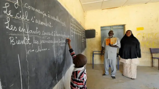 Une vingtaine d'écoles ont été fermées au Mali après le passage d'un groupe de djihadistes dans certaines localités du pays.