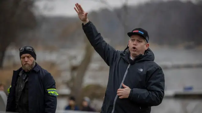 Rasmus Paludan, 21 Ocak'ta Stockholm'deki Türk Büyükelçiliği önünde, Kuran yakma eylemi düzenledi