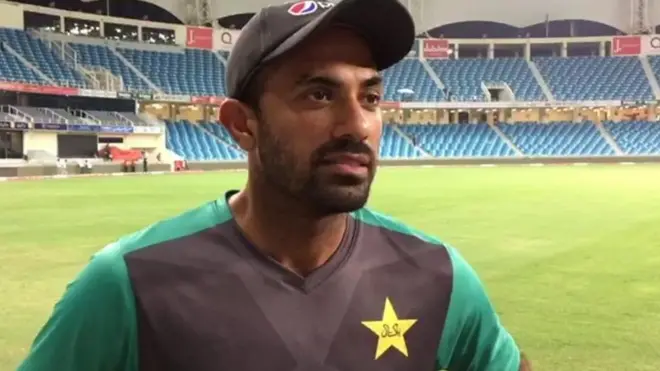 سری لنکا کے خلاف دبئی میں کھیلے جانے والے دوسرے کرکٹ ٹیسٹ کے چوتھے دن وہاب ریاض سب سے کامیاب بولر رہے۔