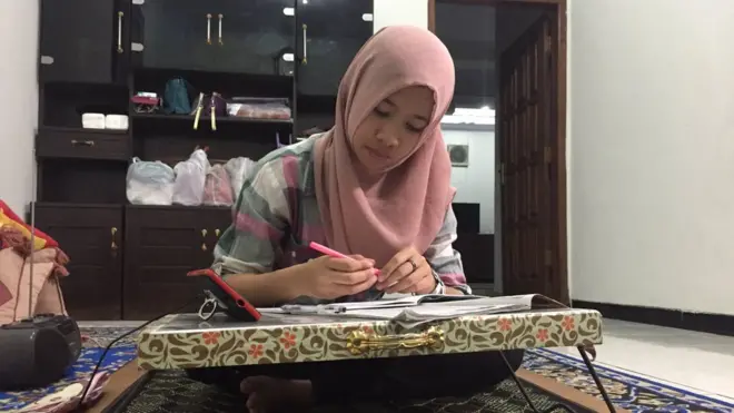 Sayona Bekhasyiffa Sari atau Syiffa berharap dapat mendalami studi perbankan syariah di Malaysia.