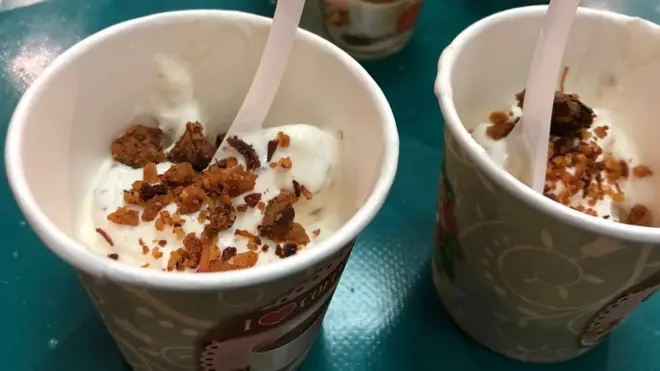 Da li ste za sladoled sa čvarcima?