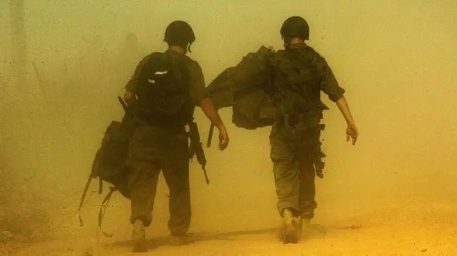 Israeli soldiers cross the Lebanese-Israeli border during the 2006 invasion