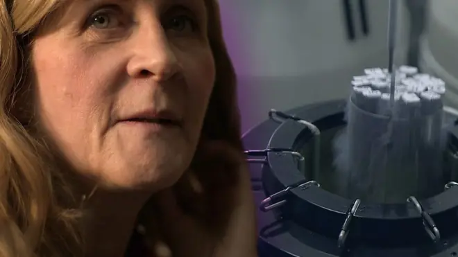 بدأت أعداد متزايدة من النساء عبر العالم تفكر في إجراء "تجميد البويضات". كيف تتم تلك العملية؟