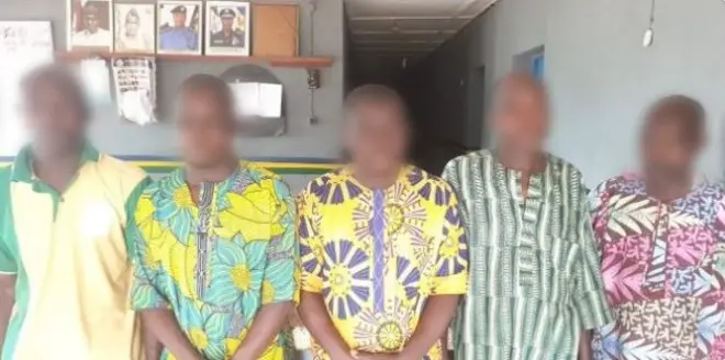 Awọn afgurasi afinisetutuola