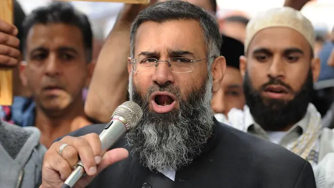 মুসলমানদের ইসলামিক স্টেট গোষ্ঠীতে যোগদানে উৎসাহিত করার দায়ে আনজেম চৌধুরী দন্ডিত হন