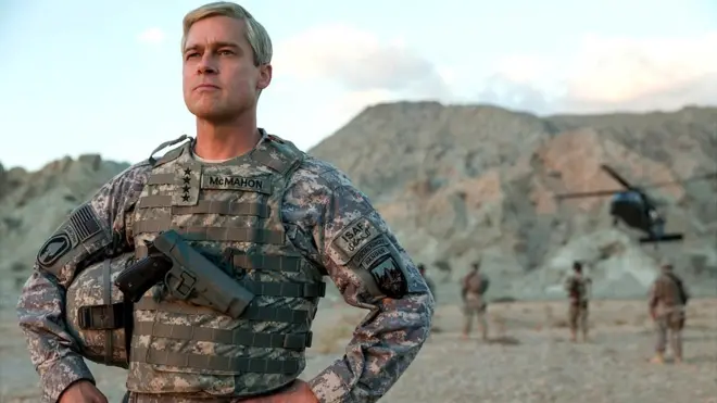 Brad Pitt protagoniza la película "Máquina de guerra", una sátira sobre el ejercicio de las tropas estadounidenses en Afganistán.