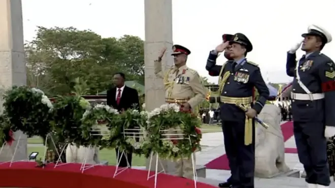 'මහින්ද', 'ගෝඨා' දක්නට නොලැබුණු ජනපති සහ SF සහභාගී වූ ජාතික රණවිරු සැමරුම