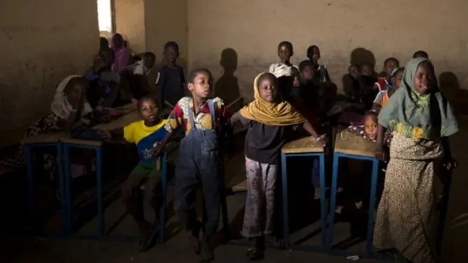 L'école malienne reste toujours paralysée, du préscolaire au secondaire en passant par le primaire, par une grève d'enseignants.