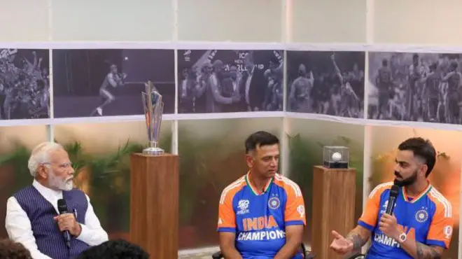 विराट कोहली नरेंद्र मोदींना म्हणाला, 'अहंकारामुळे माणूस खेळापासून दूर जातो'