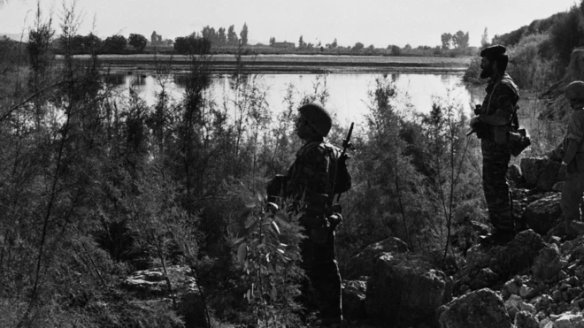 جنود إسرائيليون عند الضفة الغربية لنهر الأردن، في 28 ديسمبر/كانون الأول 1967