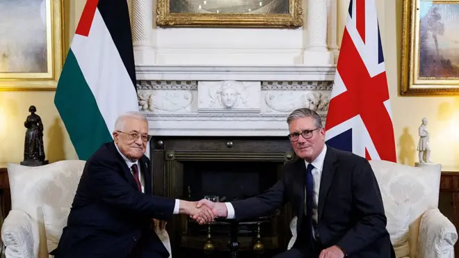 ستارمر وعباس