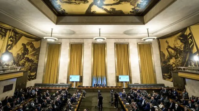 اللجنة الدستورية