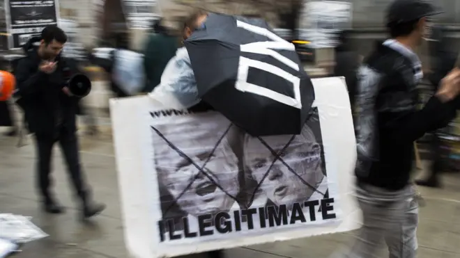 Рейтинг одобрения Трампа рекордно низкий для вступающего на свой пост президента США