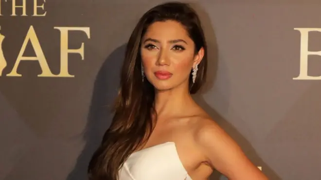 ماہرہ خان پہلی پاکستانی ہیں جو لورئیل کی برانڈ ایمبیسیڈر بنی ہیں (فائل فوٹو)