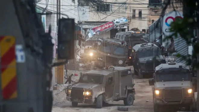 مخيم نور شمس