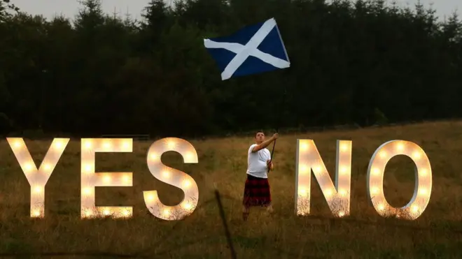 Sekitar 55% pemilih dalam referendum 2014 menyatakan Skotlandia tetap menjadi bagian dari Inggris Raya.