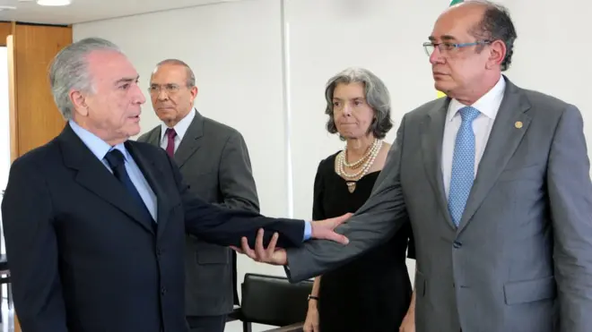 Michel Temer e Gilmar Mendes, com Eliseu Padilha e Cármen Lúcia ao fundo