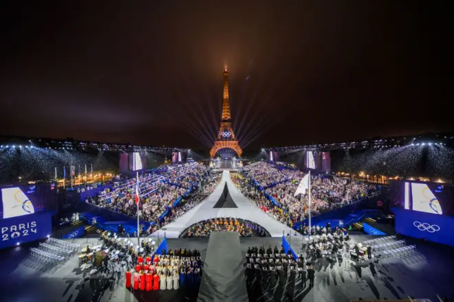Cérémonies d'ouvertures des JO Paris 2024 devant la Tour Effeil le 26 juillet 2024