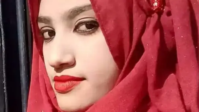 දහනව හැවිදිරි නුස්රාත් ජහාන් රාෆි