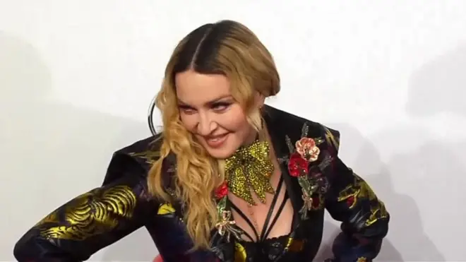 المغنية العالمية مادونا